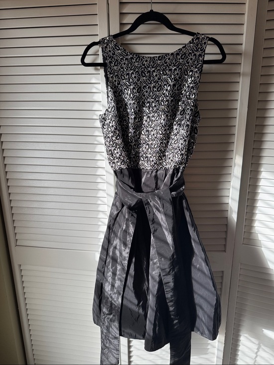Cachet Dresses & Skirts - Cachet Black and White Lace-Top Midi Dress with Waist Sash